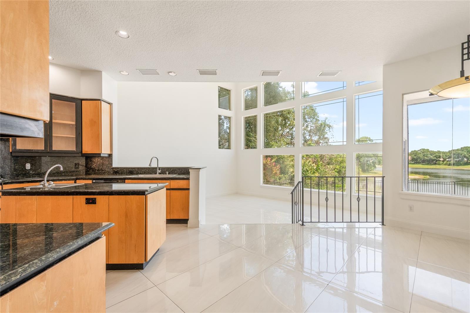 672 Stonefield Loop Property Photo 41