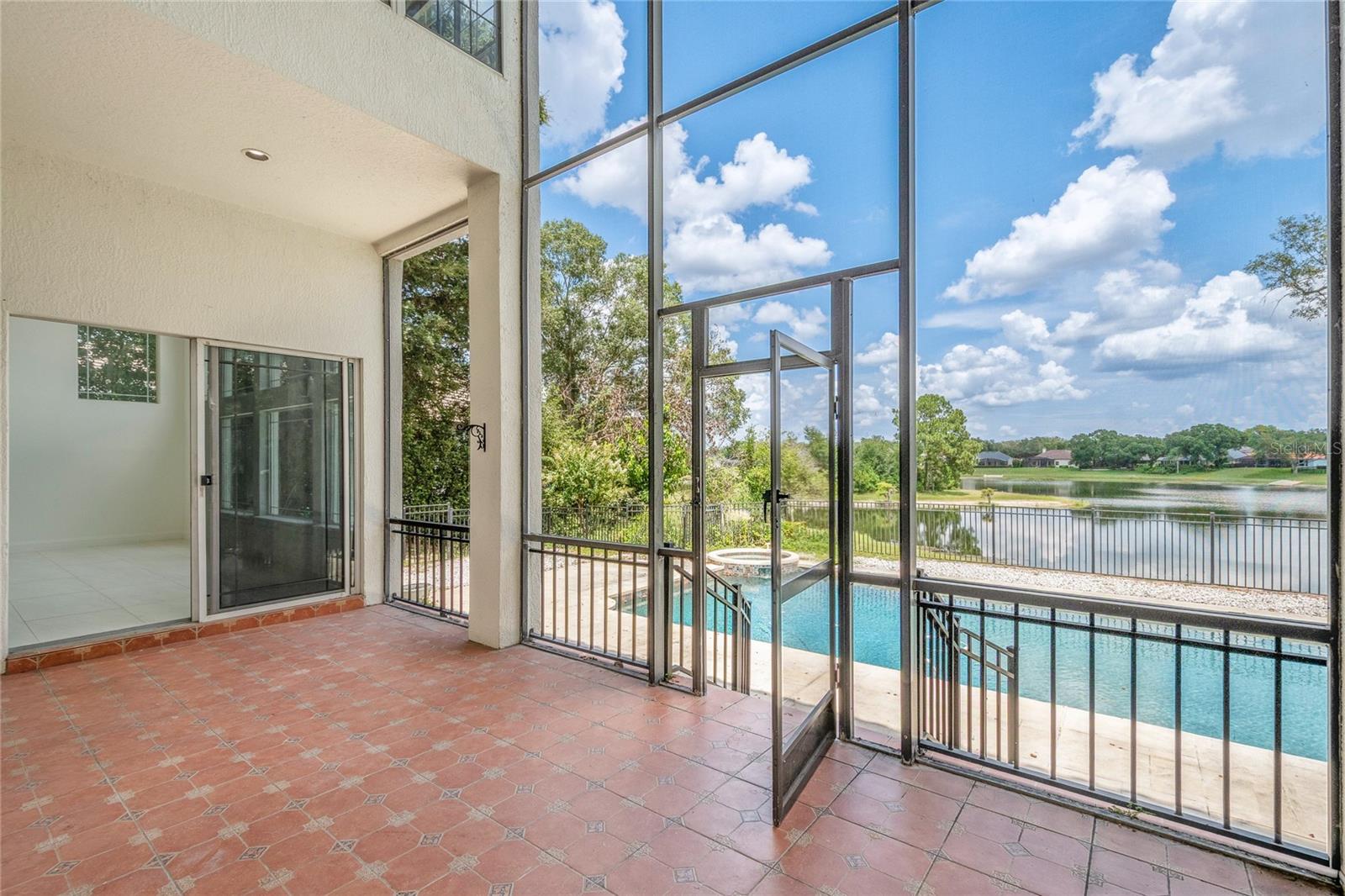672 Stonefield Loop Property Photo 48