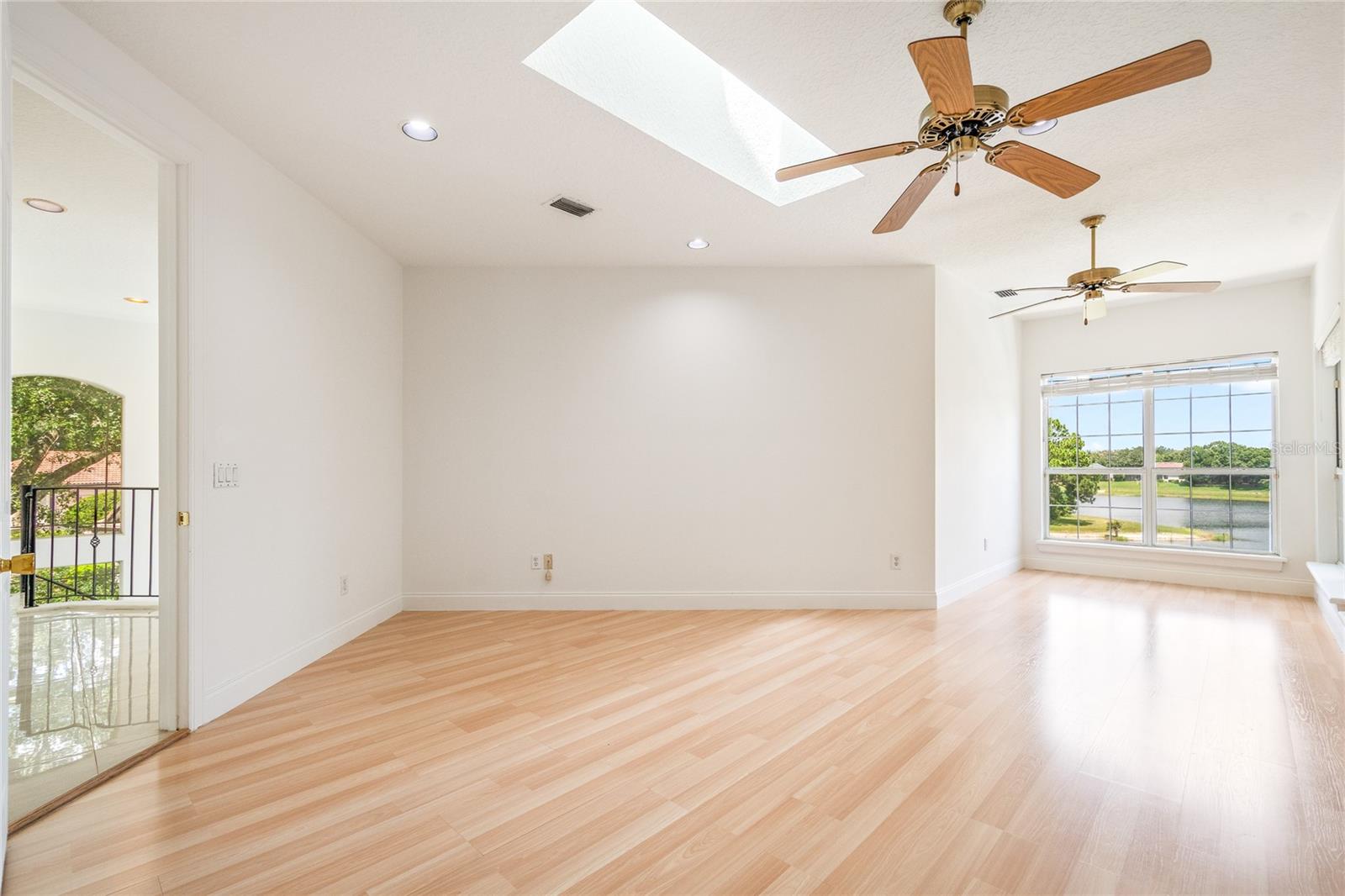672 Stonefield Loop Property Photo 69