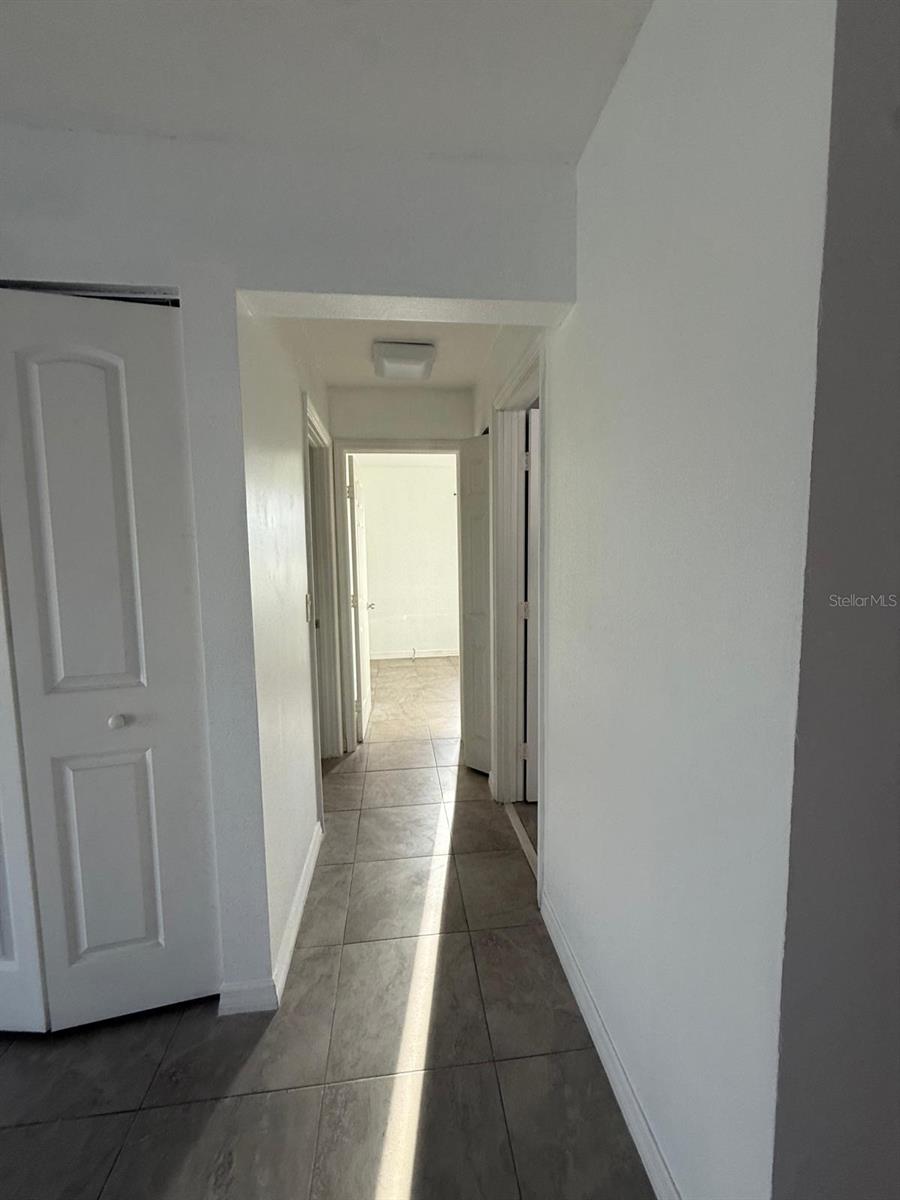 2302 E Dana Dr Property Photo 12