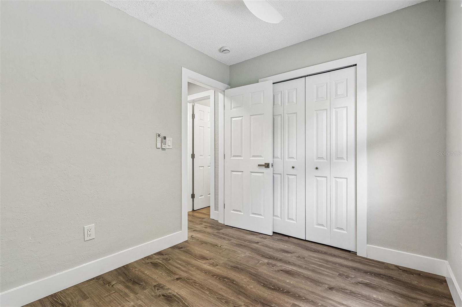 1062 Barclay Dr Property Photo 13