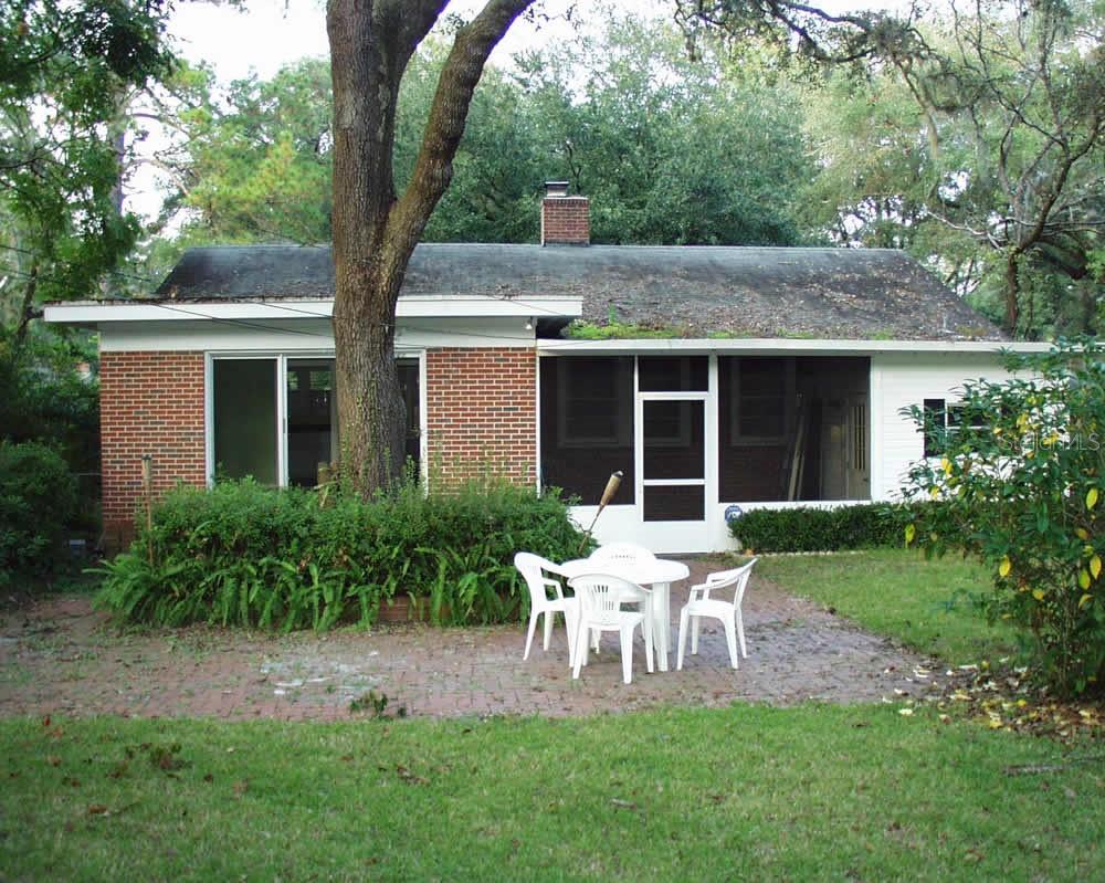 1617 Nw 7th Pl Property Photo 11