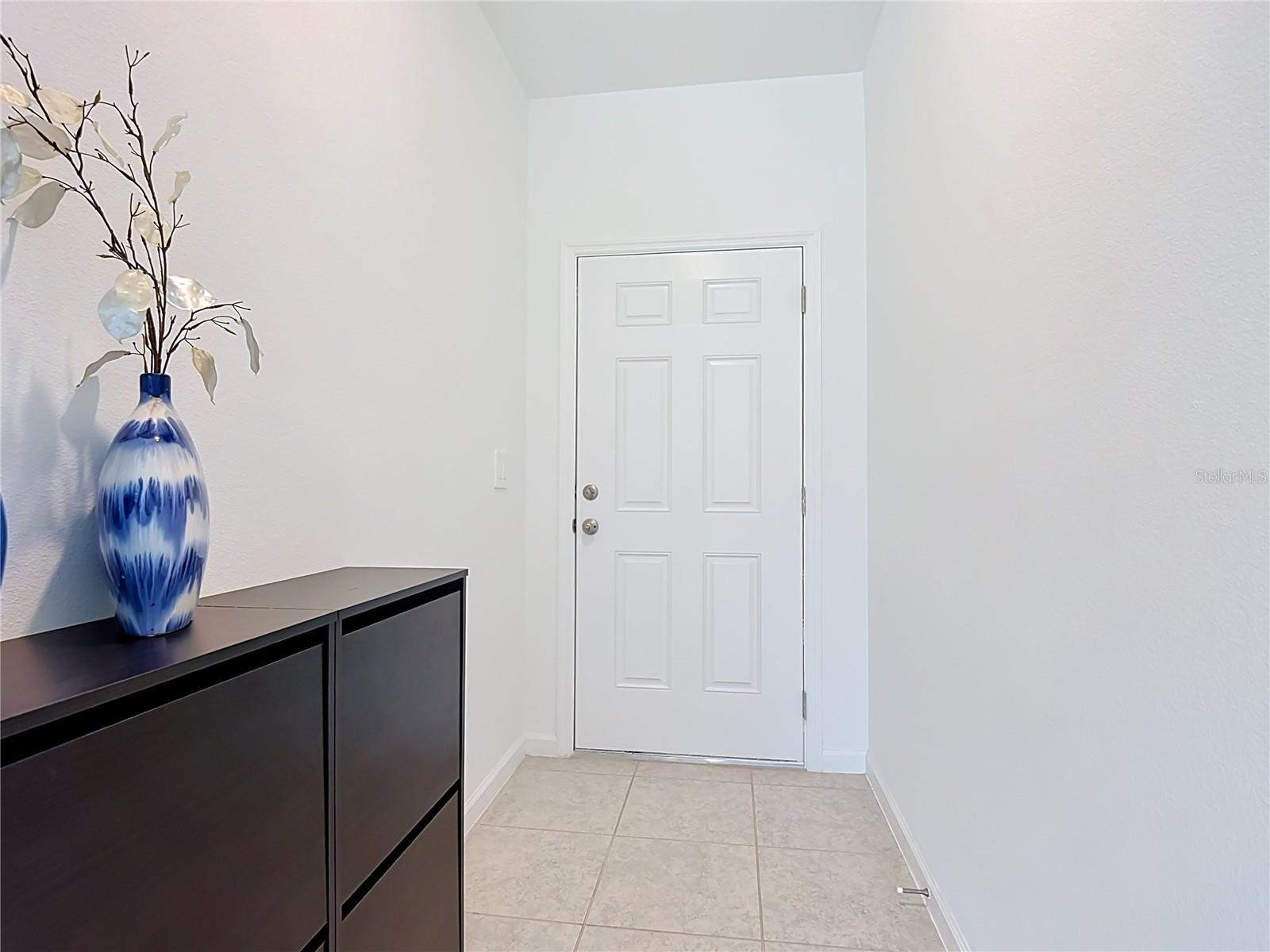 2542 Grey Hawk Dr Property Photo 4