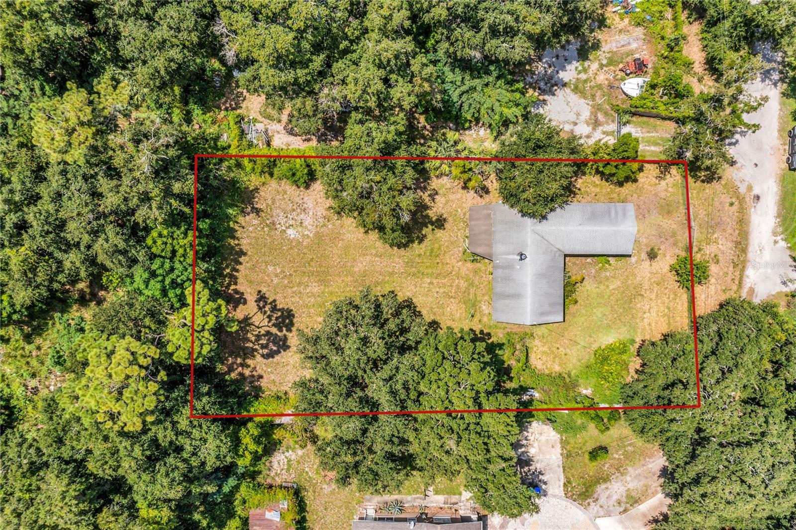 4740 W Church St Property Photo 3