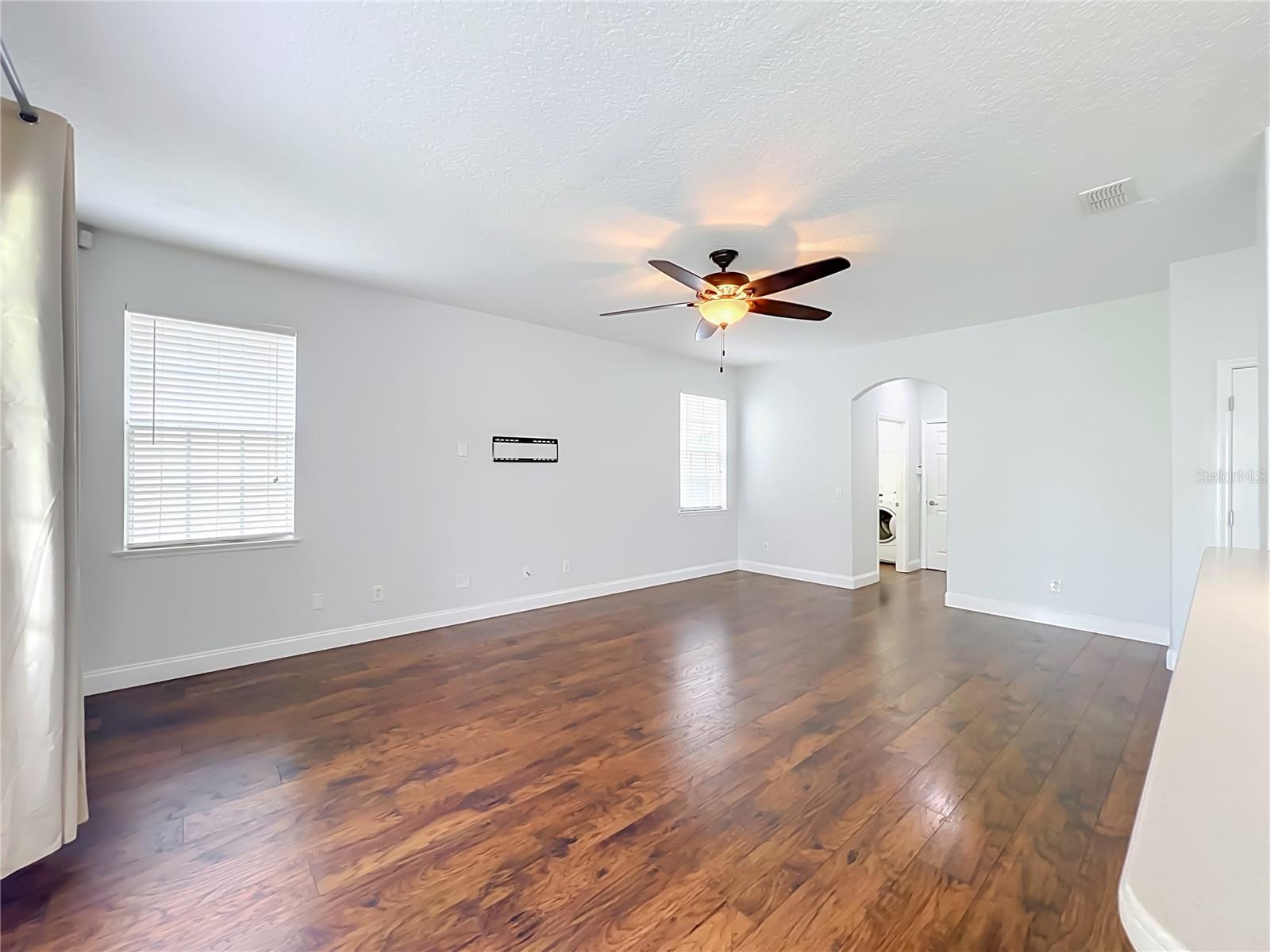 1242 Darnaby Way Property Photo 24