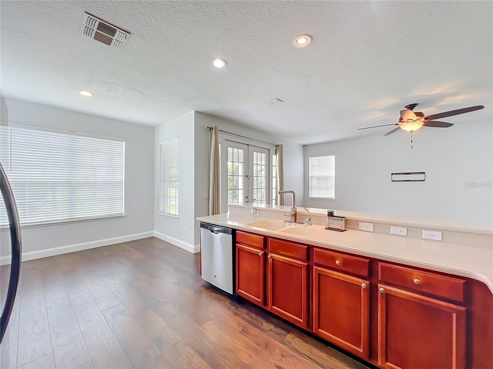 1242 Darnaby Way Property Photo 29