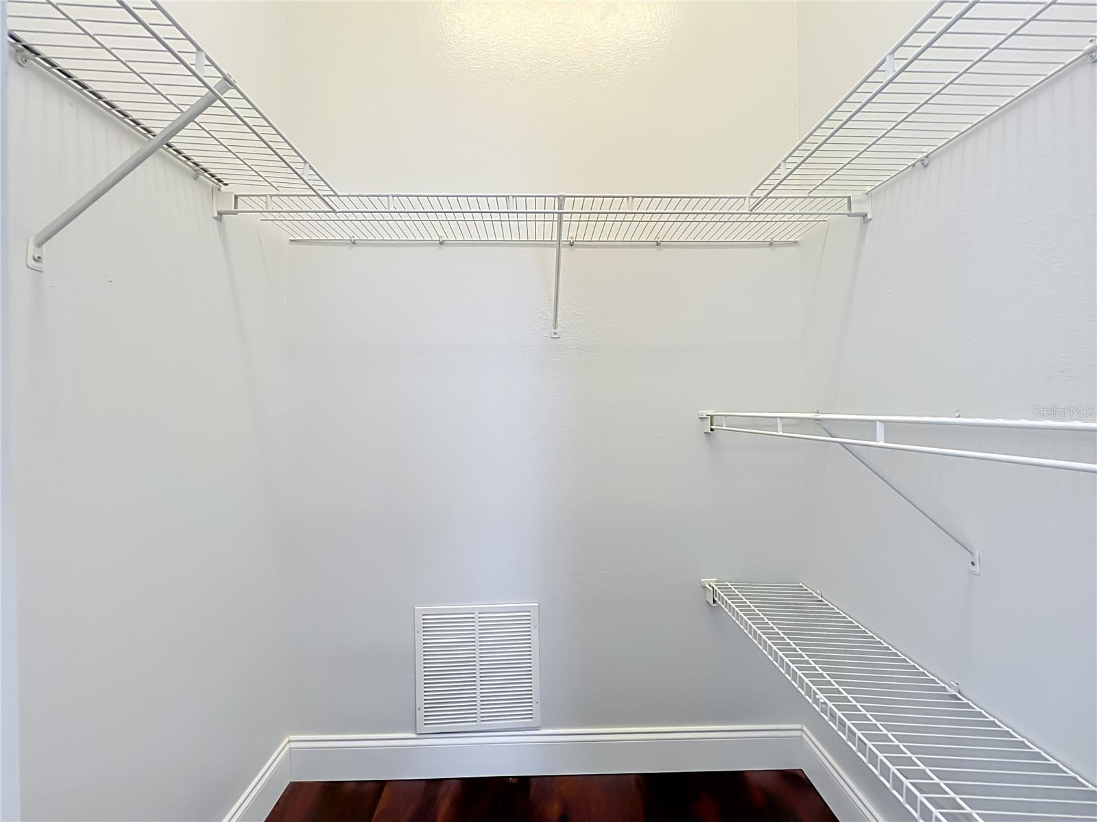 1242 Darnaby Way Property Photo 55