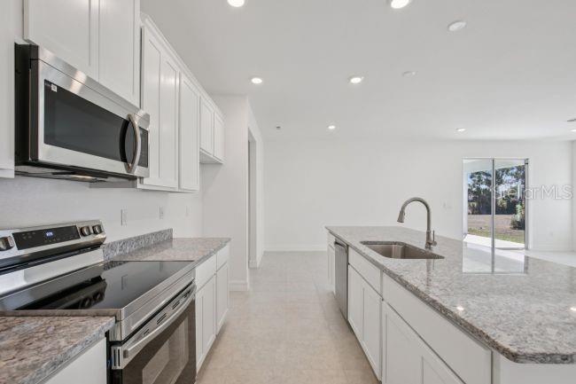 1630 Nuremburg Blvd Property Photo 7
