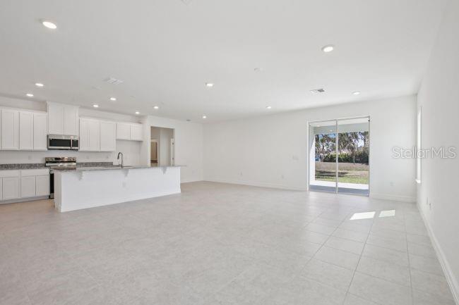 1630 Nuremburg Blvd Property Photo 10