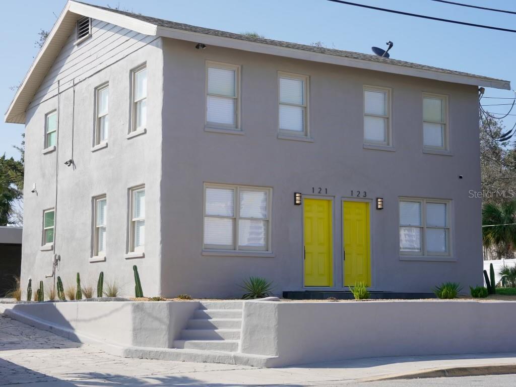 121 N Hollywood Ave Property Photo 1