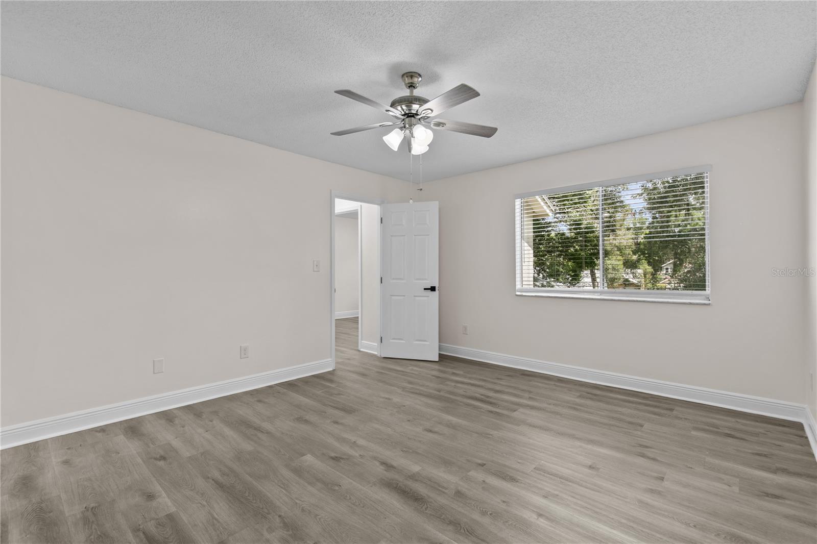 1785 Summit Chase Ave Property Photo 22