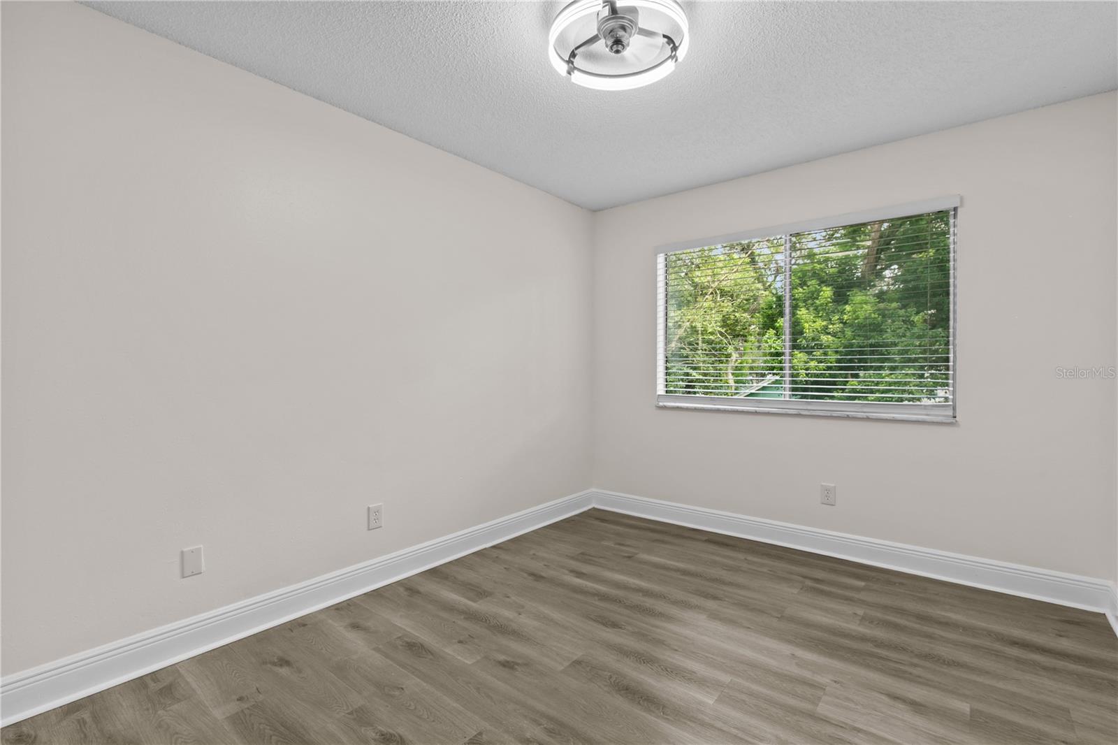1785 Summit Chase Ave Property Photo 25