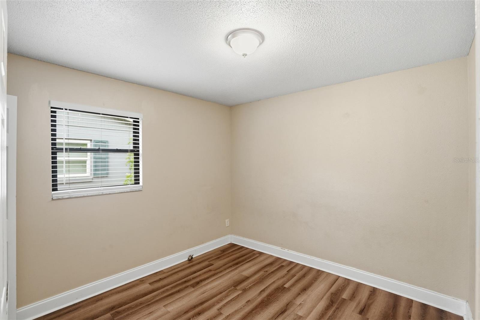 2131 Messina Ave Property Photo 20