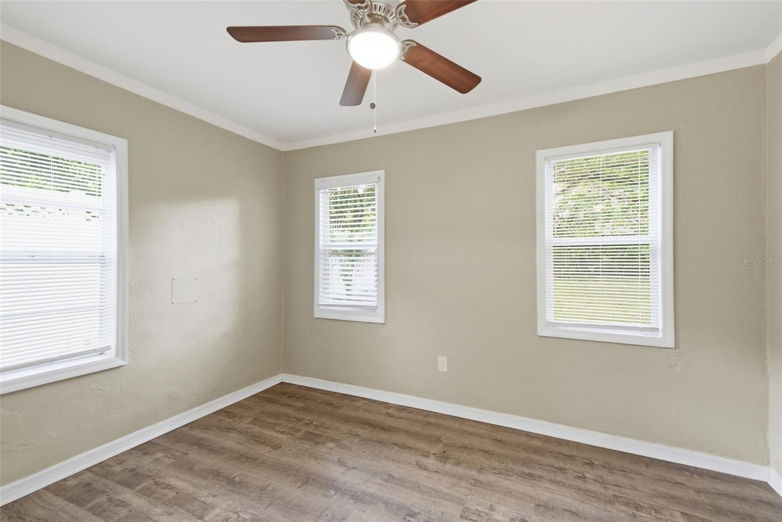 4209 N Downing Ave Property Photo 23