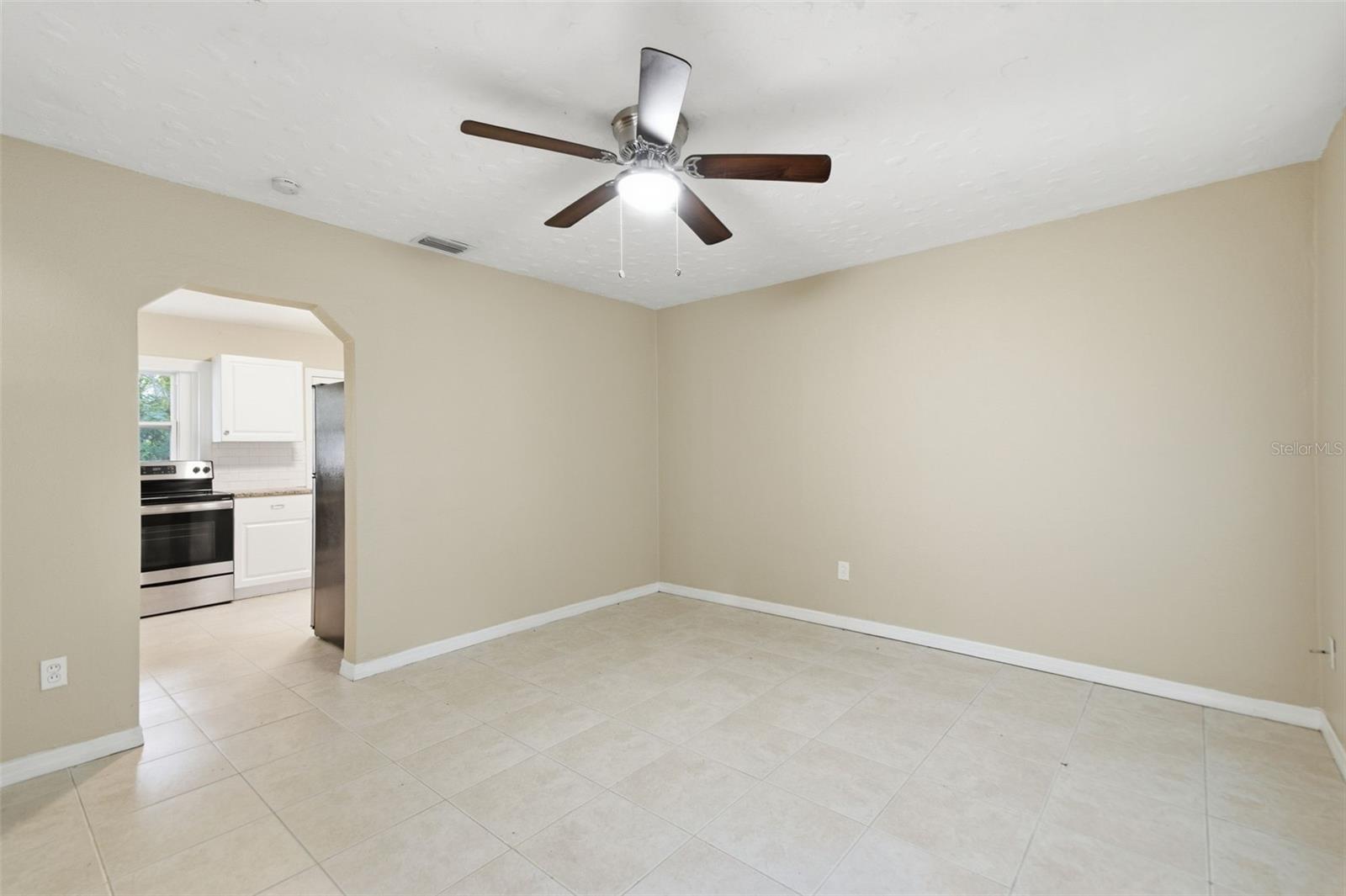 4209 N Downing Ave Property Photo 28