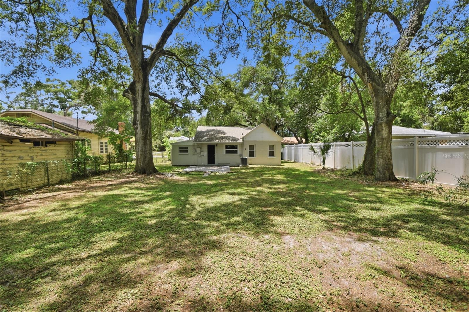 4209 N Downing Ave Property Photo 44