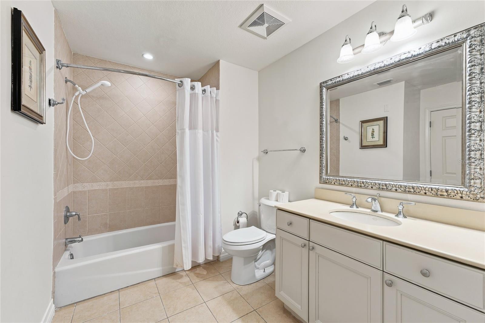 7600 Cabana Ct #304 Property Photo 23