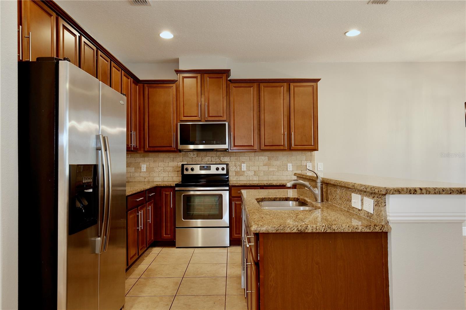 5332 Factors Walk Dr Property Photo 6