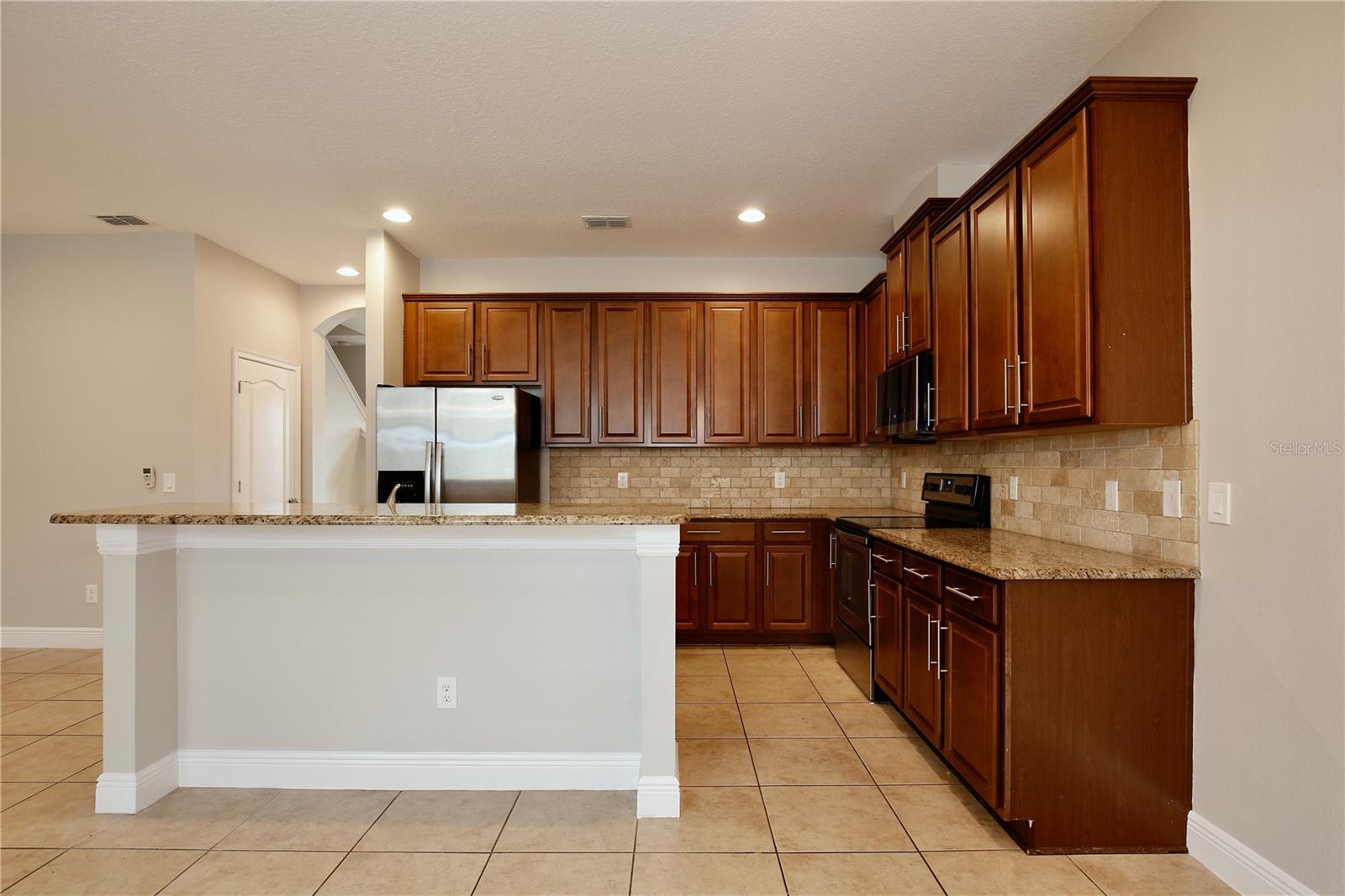 5332 Factors Walk Dr Property Photo 7