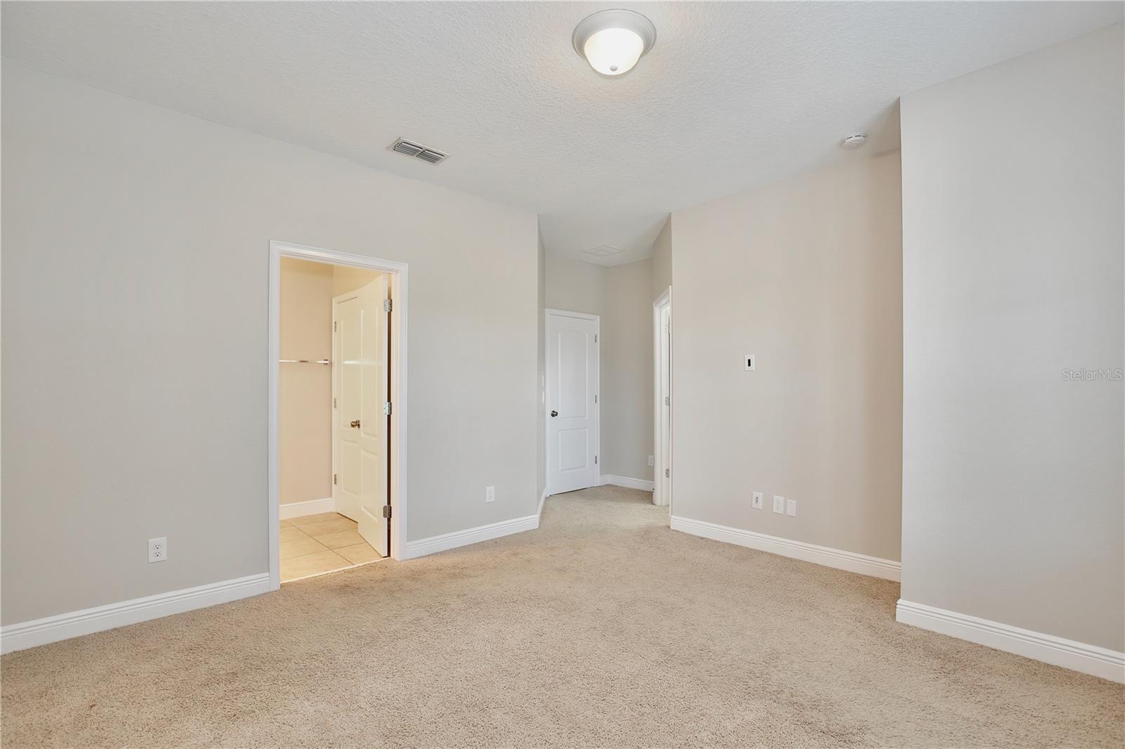 5332 Factors Walk Dr Property Photo 11