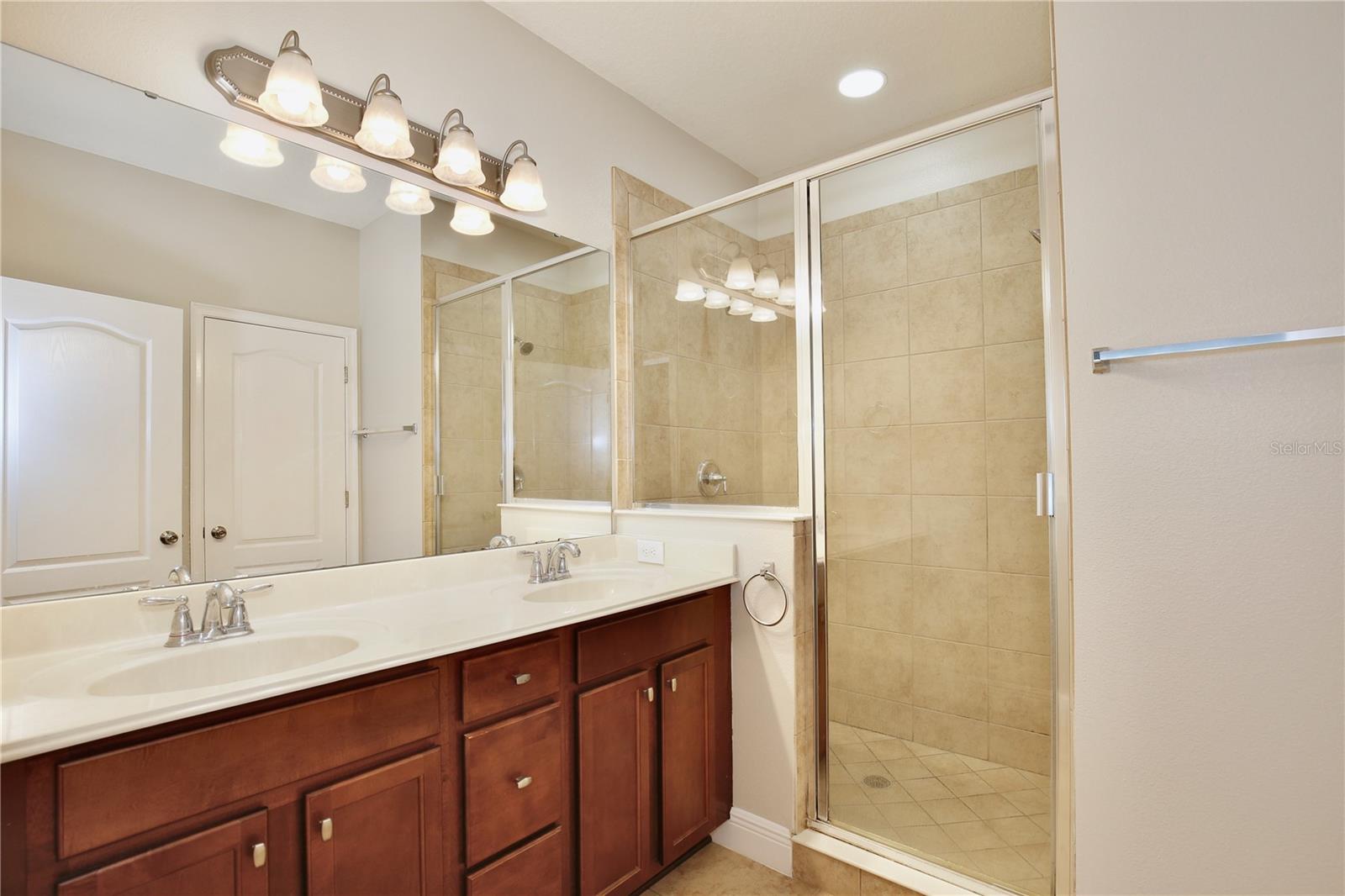 5332 Factors Walk Dr Property Photo 13