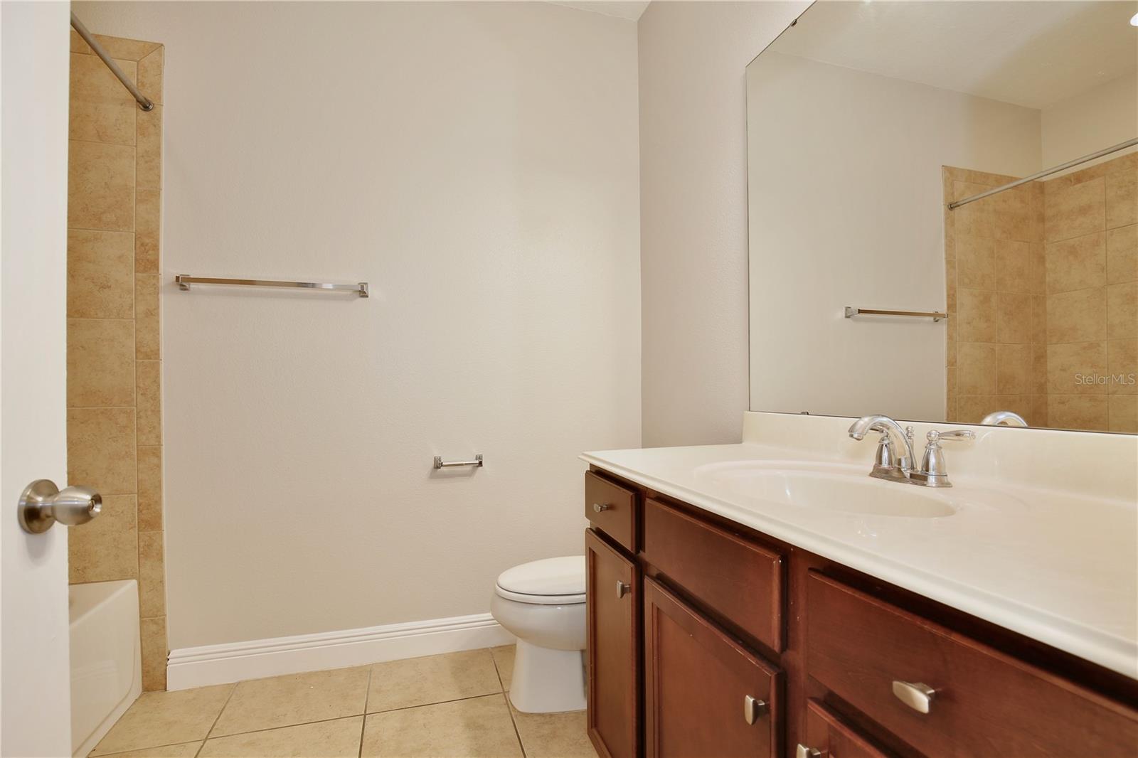 5332 Factors Walk Dr Property Photo 16
