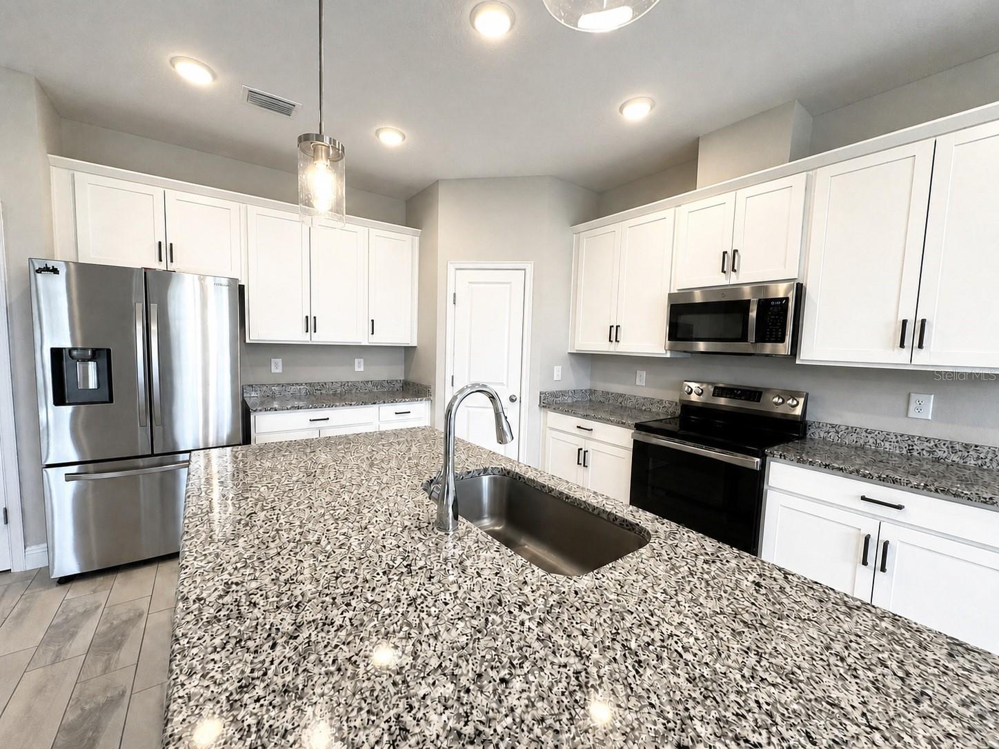 6644 Great Bear Dr Property Photo 6