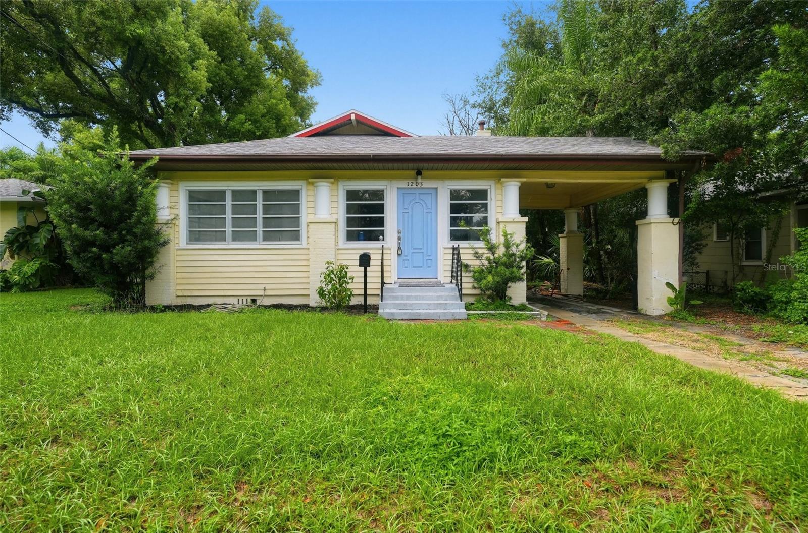 1203 KING AVE