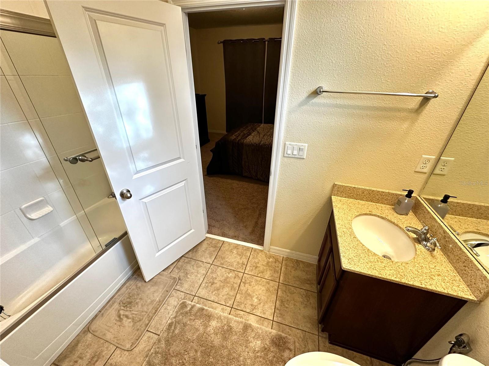 8636 Chilton Dr Property Photo 32