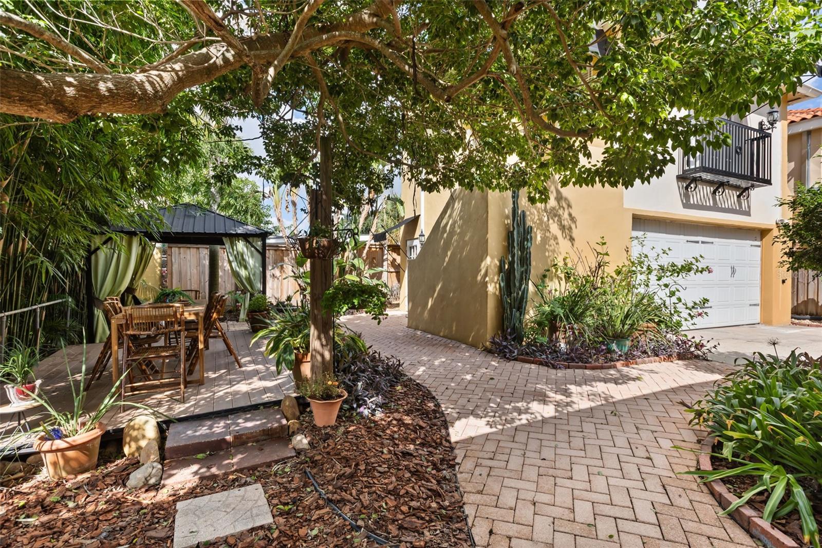 532 Broadway Ave Property Photo 55