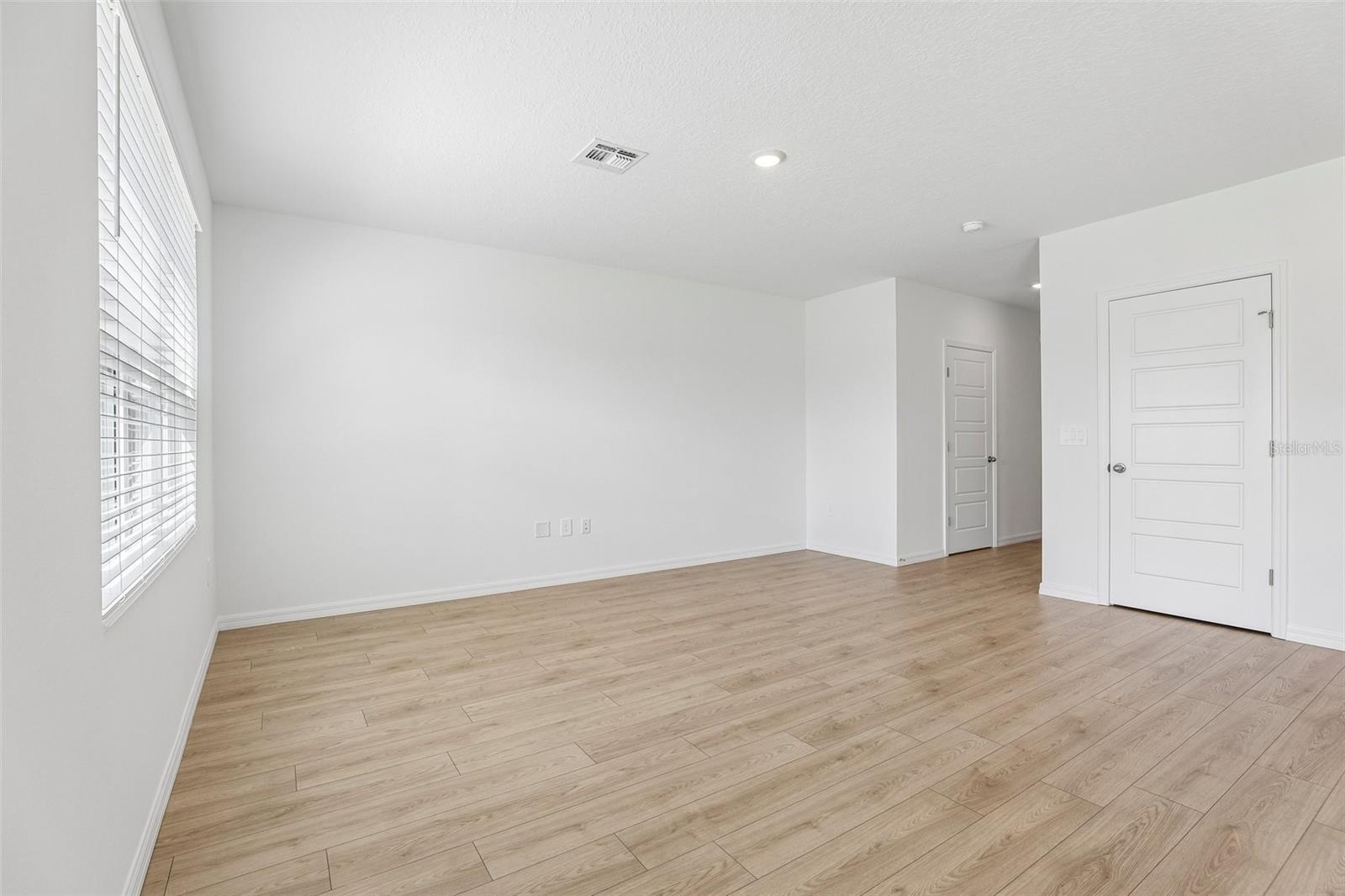 5339 Cloudberry Ave Property Photo 2