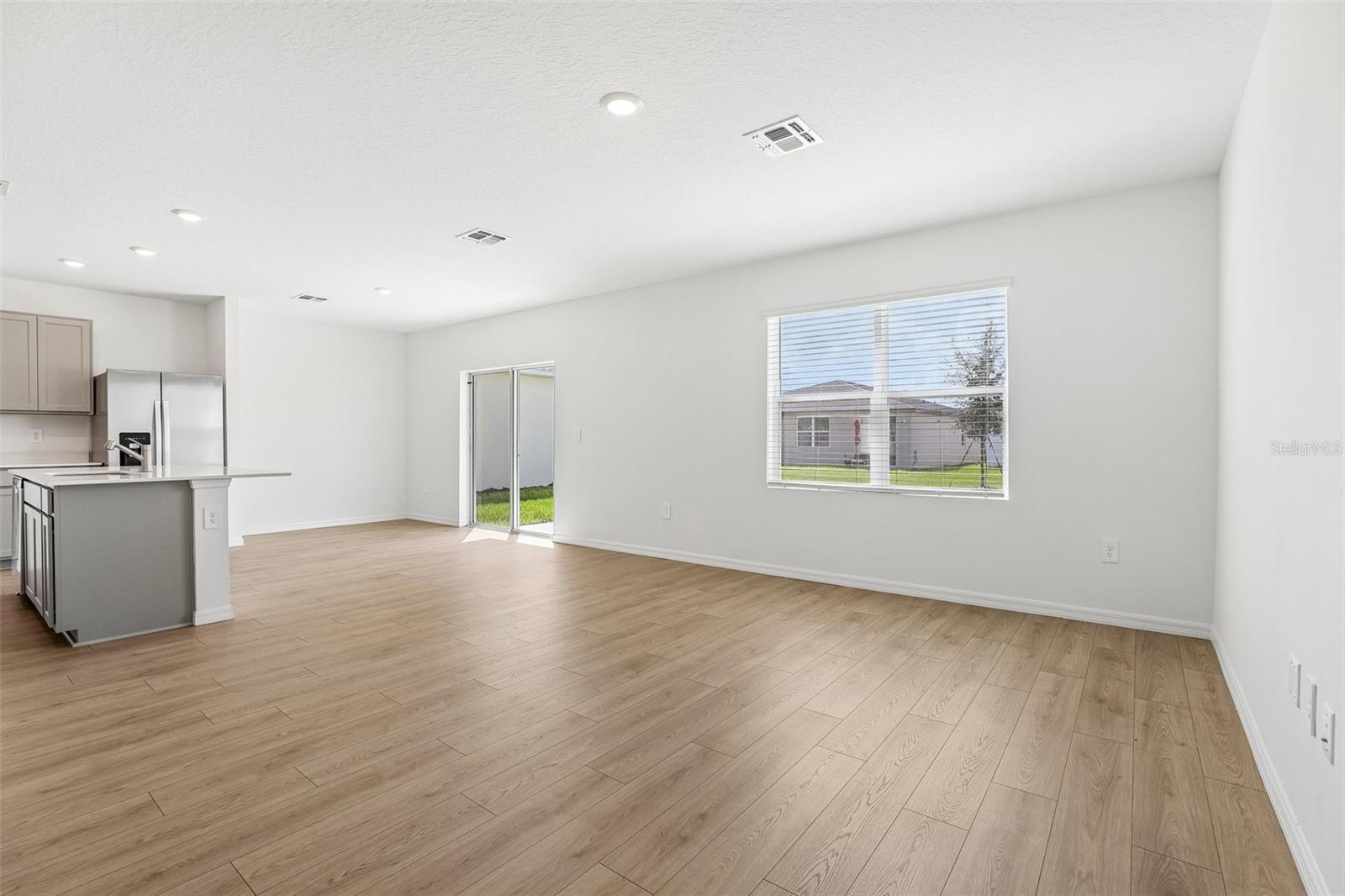 5339 Cloudberry Ave Property Photo 3