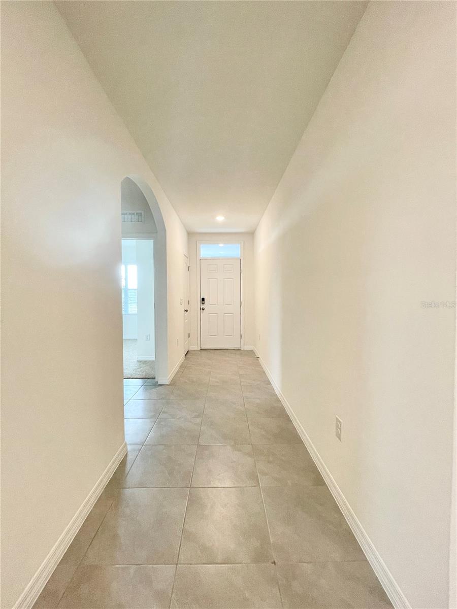 5610 Galloping Dr Property Photo 4
