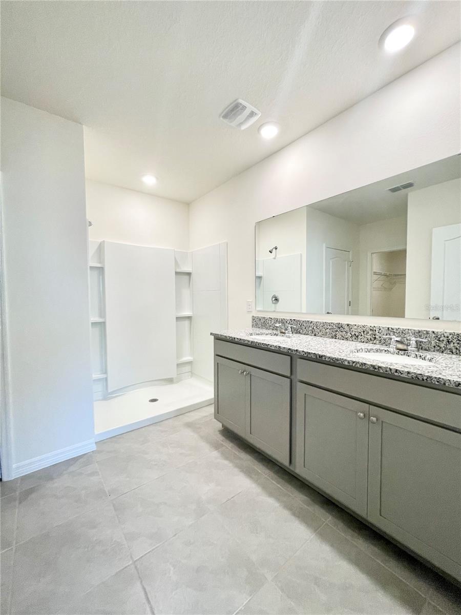 5610 Galloping Dr Property Photo 15