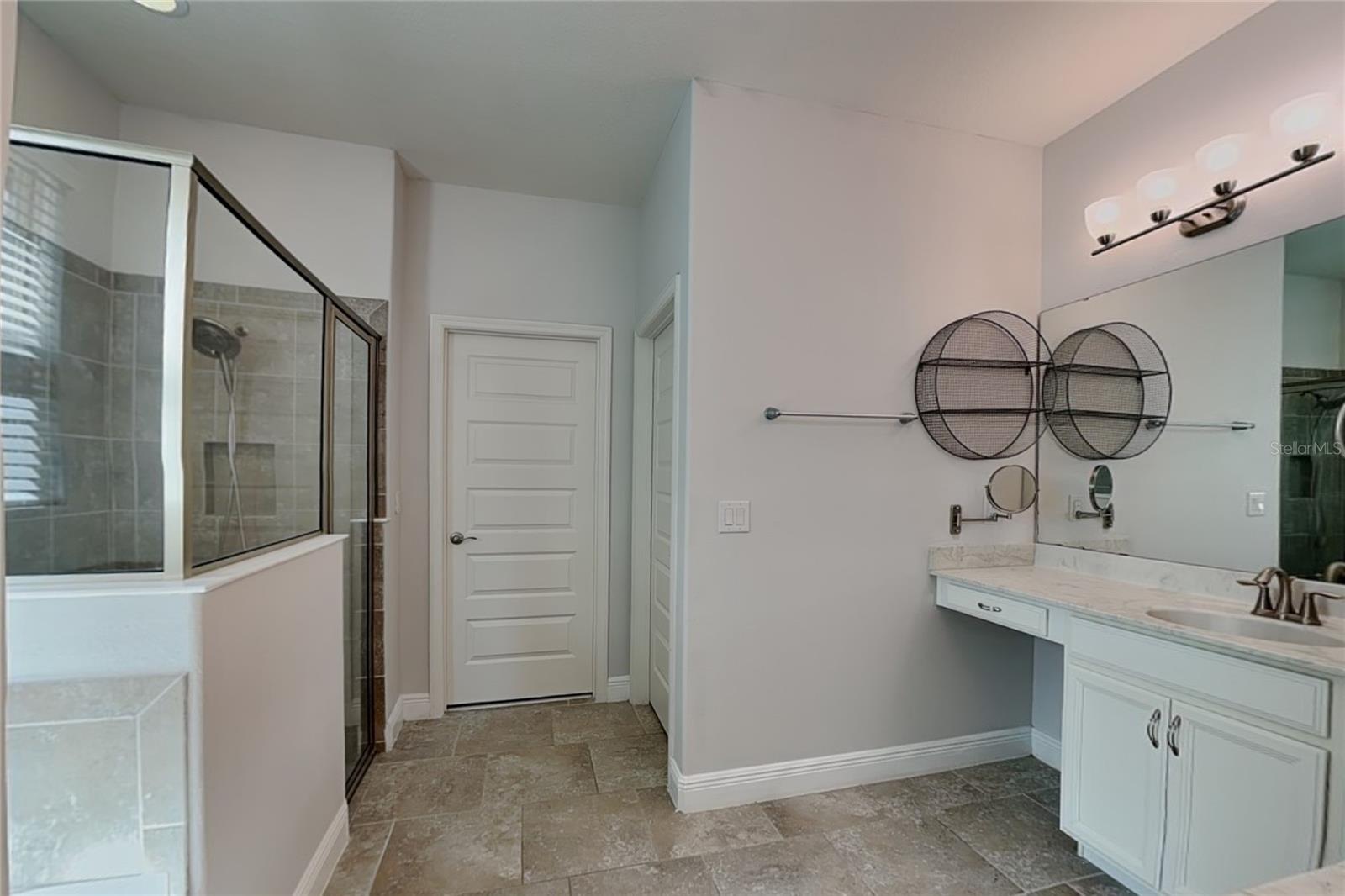 15543 Waterleigh Cove Dr Property Photo 11