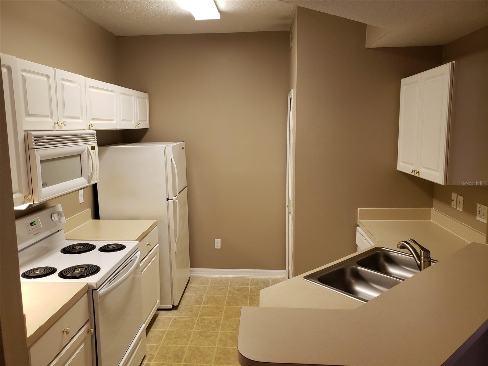 5500 Metrowest Blvd #14-111 Property Photo 13