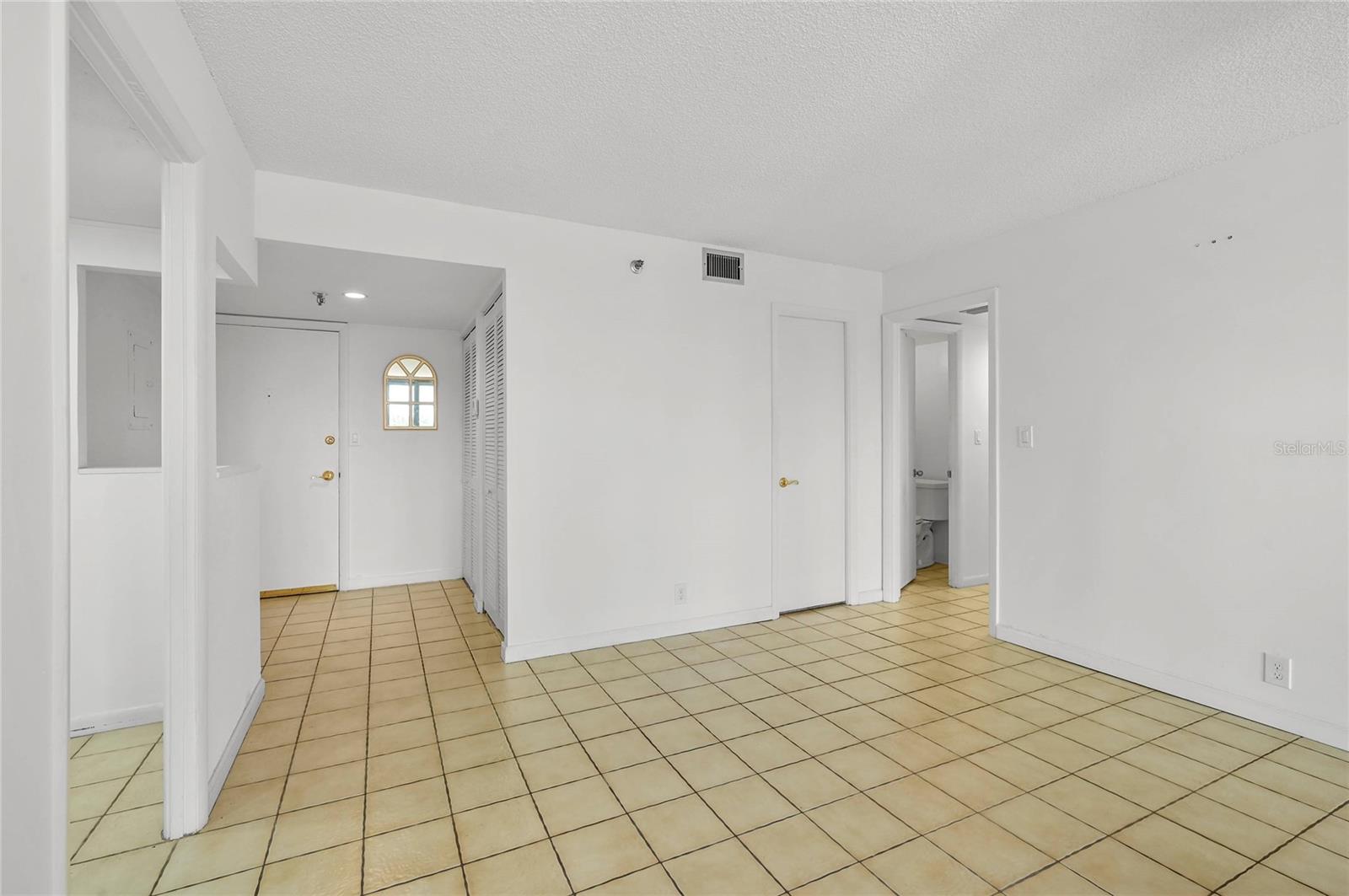 400 E Colonial Dr #508 Property Photo 7