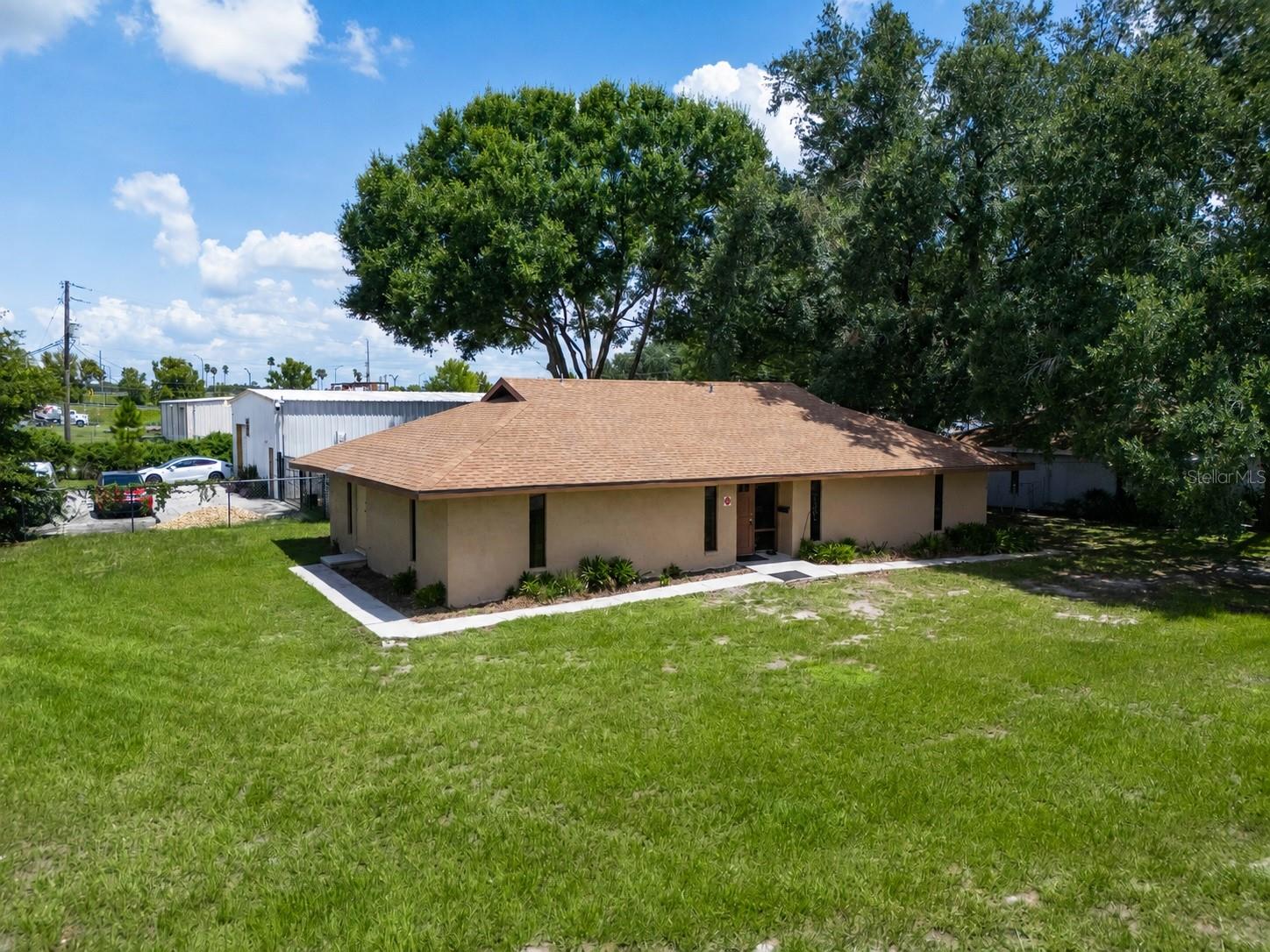 2800 WINTER LAKE RD
