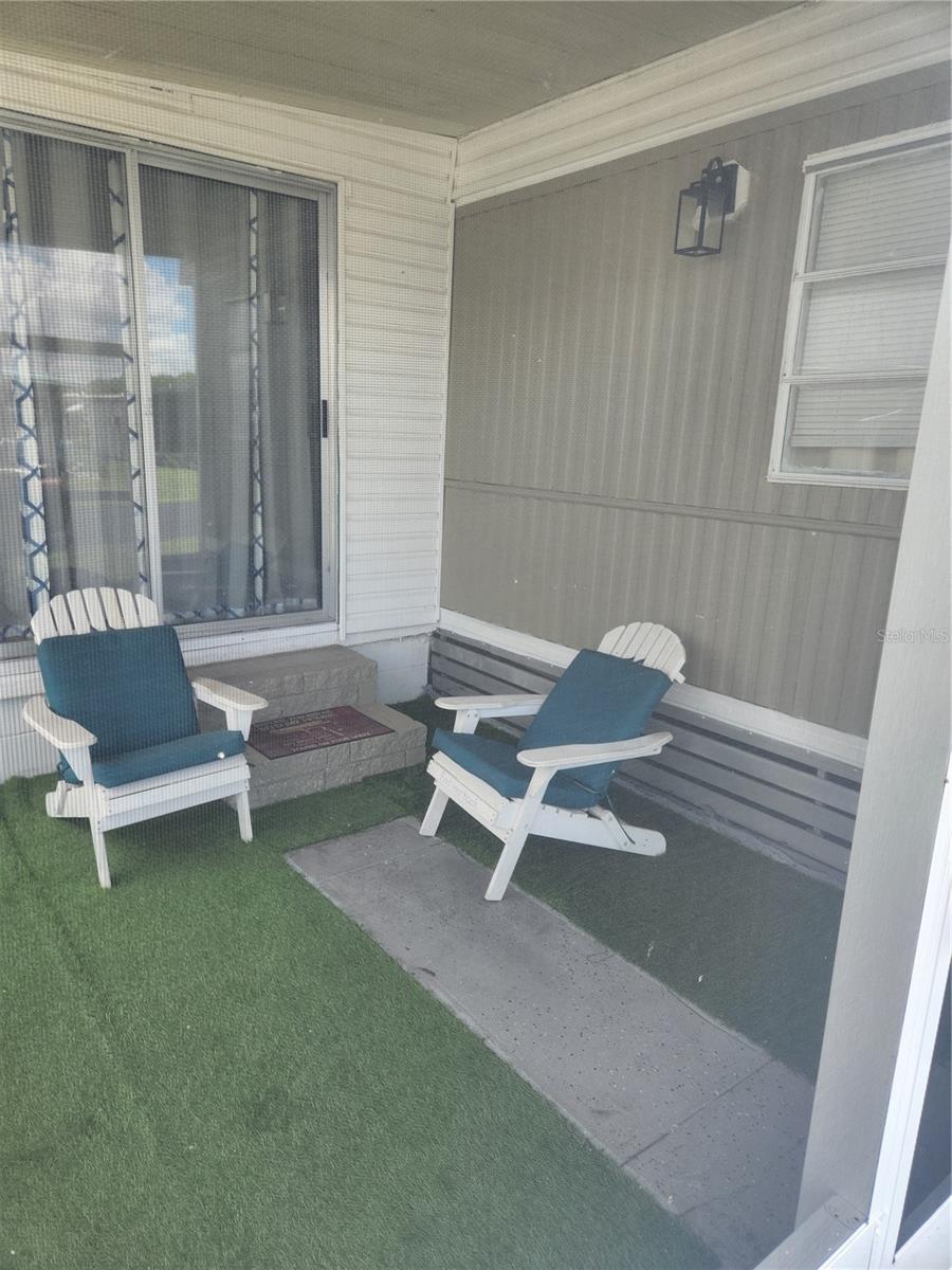 O6438581 Property Photo 18