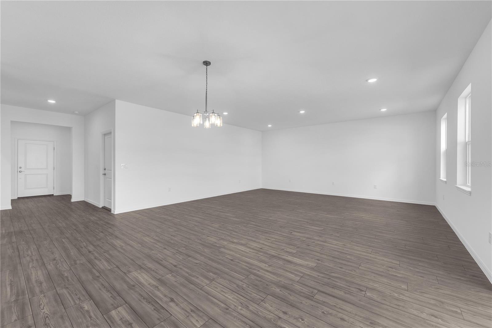 3936 Triple Crown Loop Property Photo 4