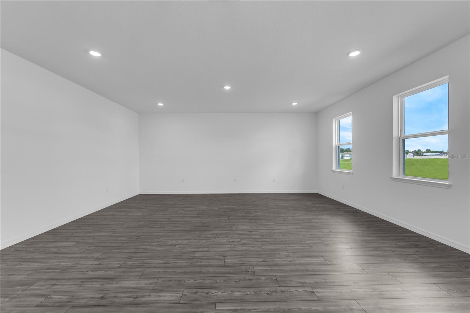 3936 Triple Crown Loop Property Photo 7