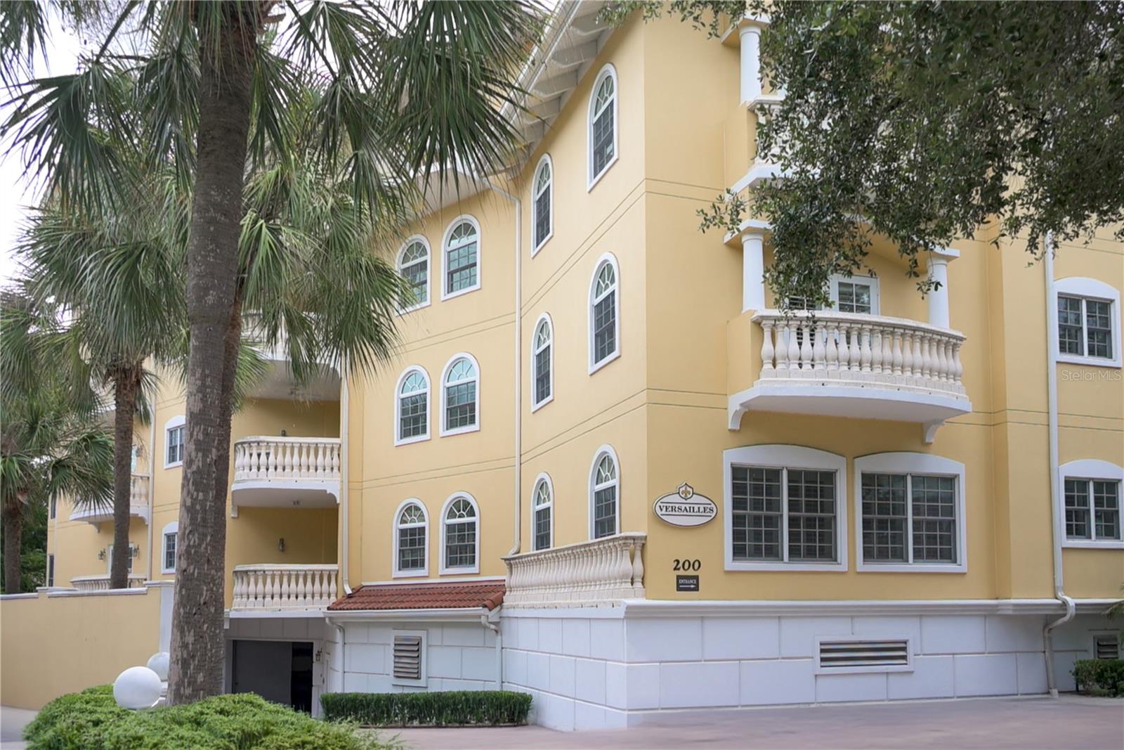 200 S Interlachen Ave #350 Property Photo 1