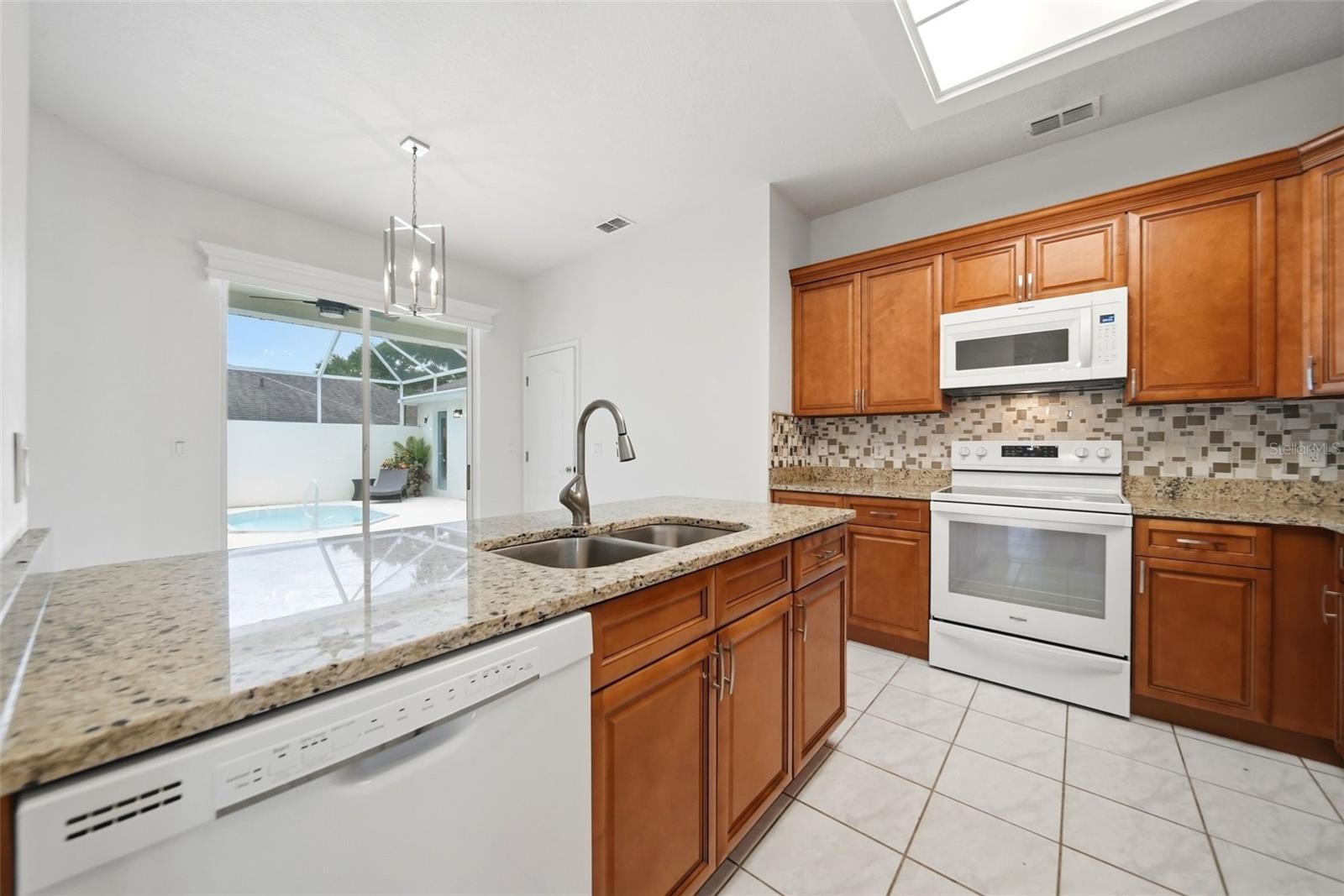 2113 Stonebridge Way Property Photo 11