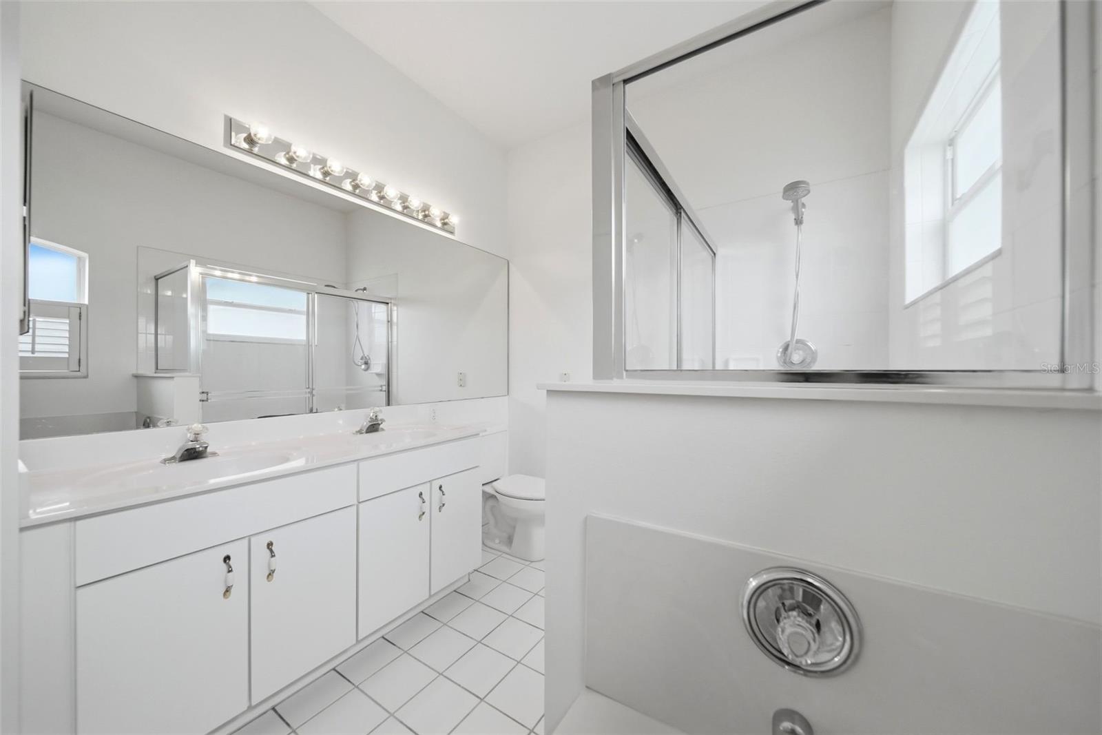 2113 Stonebridge Way Property Photo 16