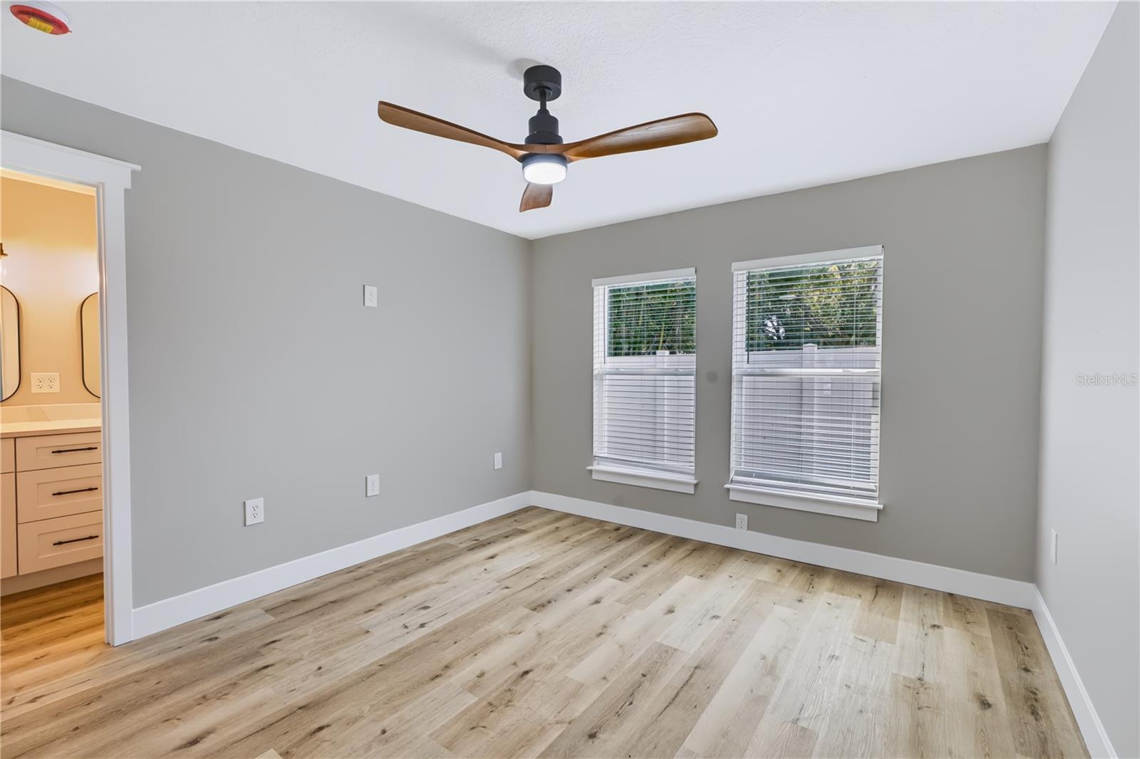 1891 3rd St Property Photo 9