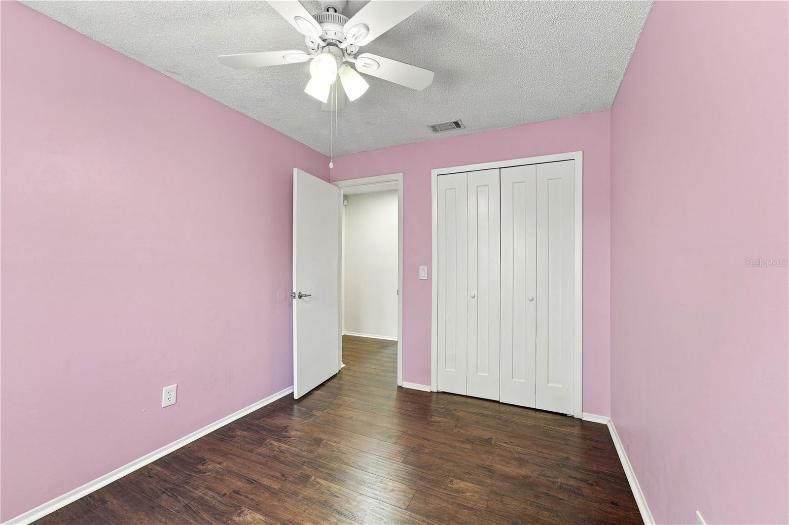 1050 Huntington Ct Property Photo 16