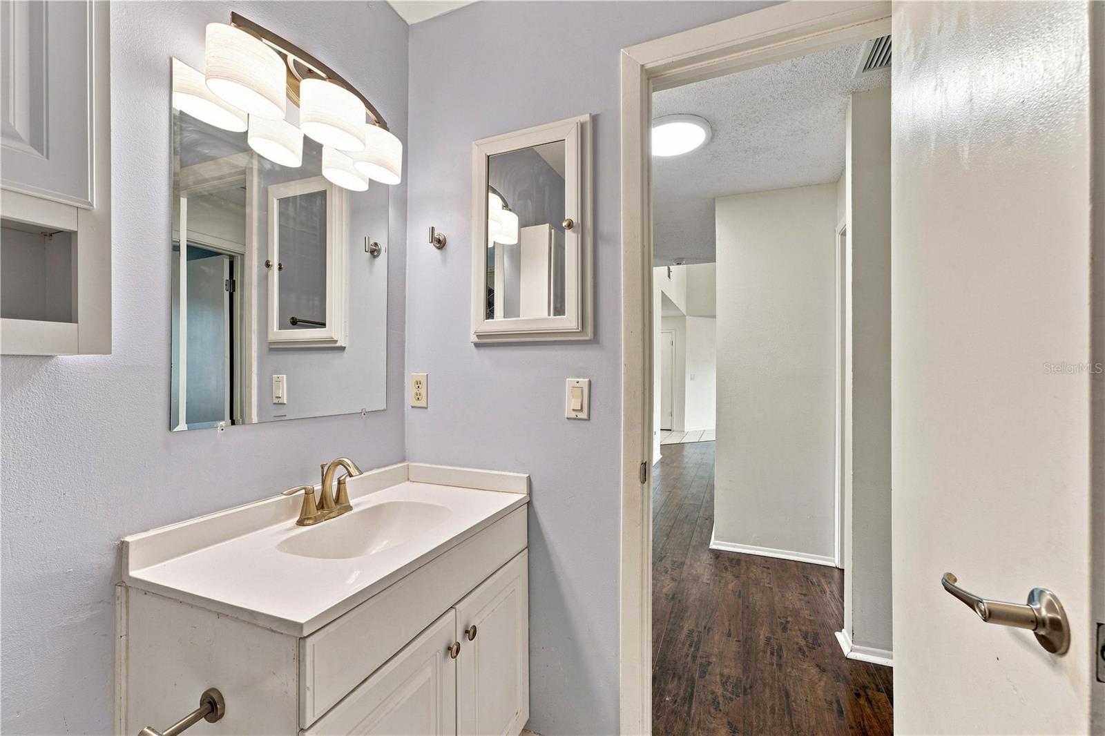 1050 Huntington Ct Property Photo 27