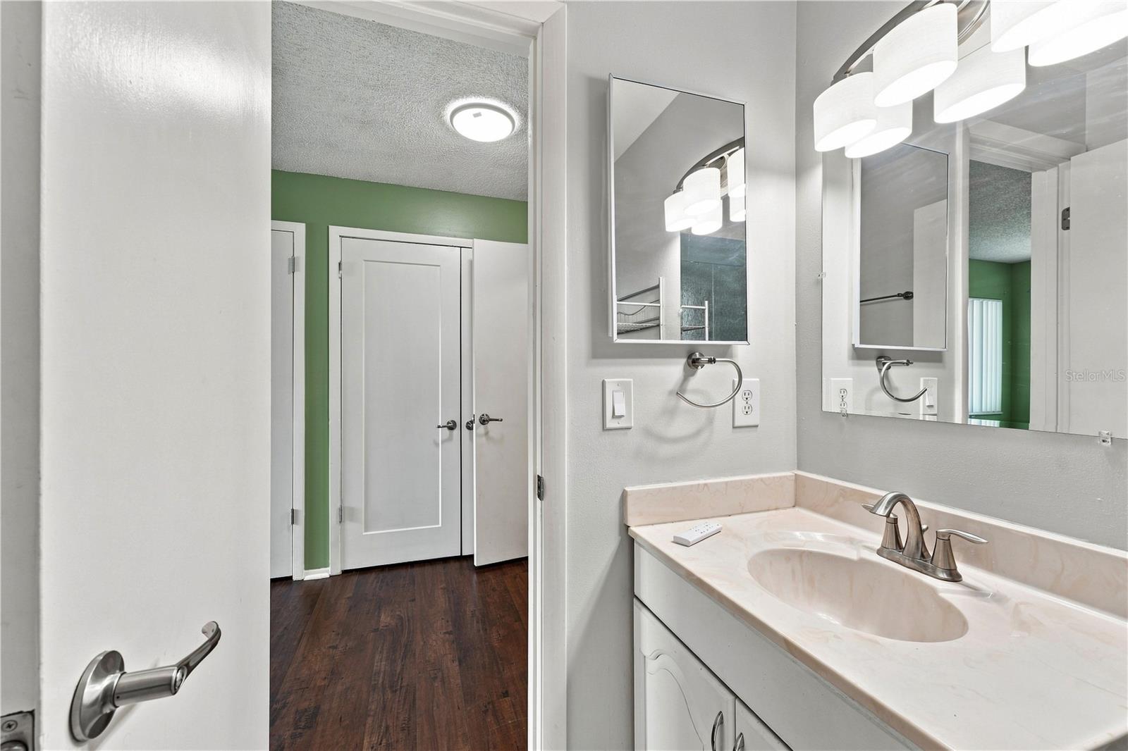 1050 Huntington Ct Property Photo 28