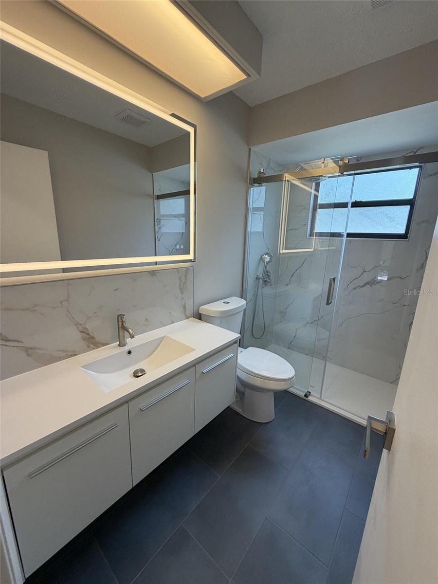 971 Sunridge Dr #110 Property Photo 10