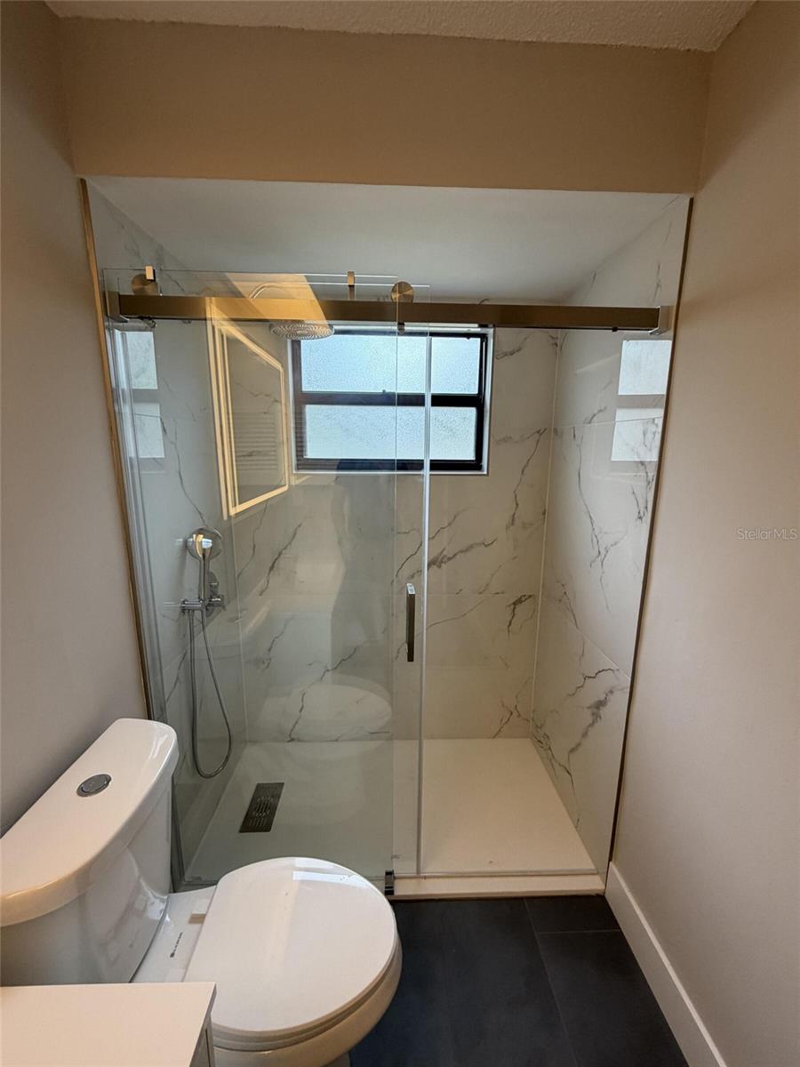 971 Sunridge Dr #110 Property Photo 11
